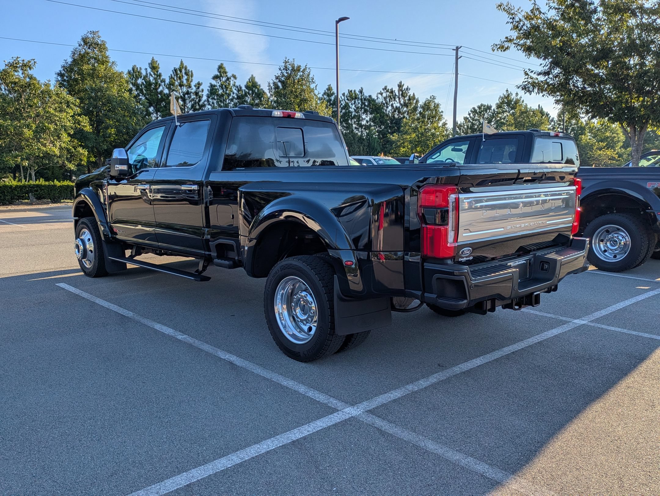 Certified 2025 Ford F450 Platinum w/ Platinum Plus Package AWD/4WD image 5