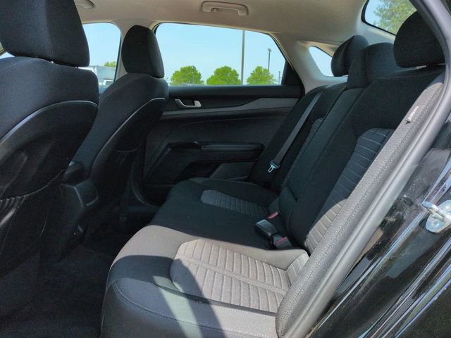 Used 2025 Kia K5 LXS image 16
