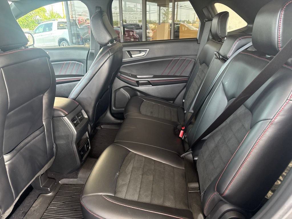 Certified 2023 Ford Edge ST-Line AWD/4WD image 14