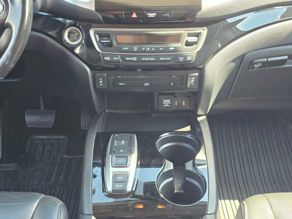 Used 2018 Honda Pilot Touring image 13
