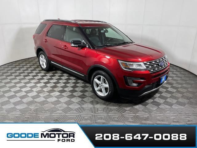 Certified 2017 Ford Explorer XLT w/ Equipment Group 202A image 5