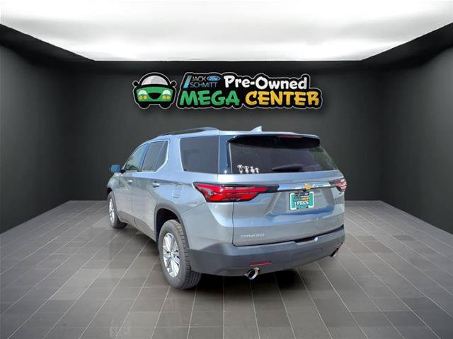 Used 2023 Chevrolet Traverse LT FWD image 4