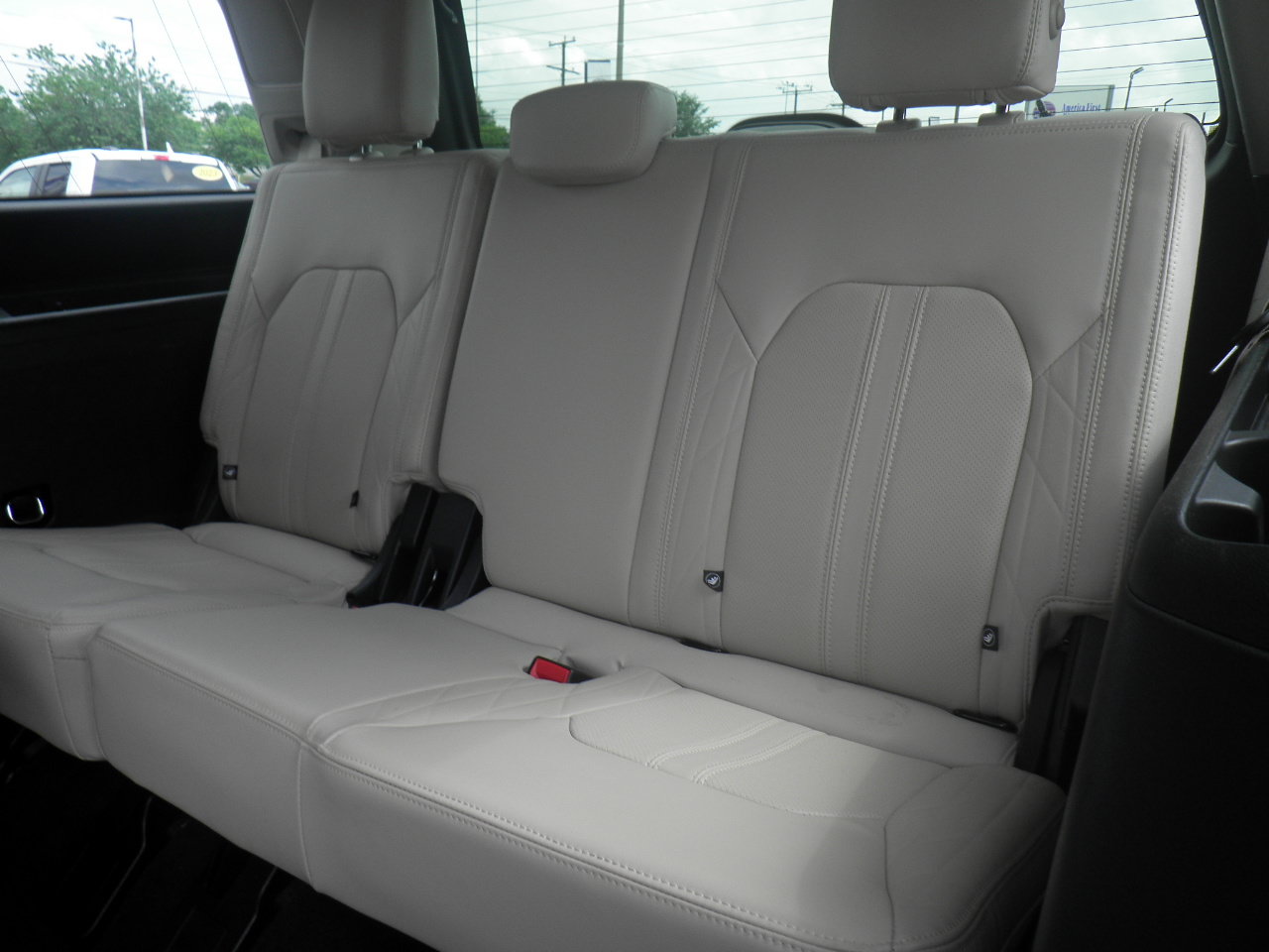 Certified 2023 Ford Expedition Platinum AWD/4WD image 24