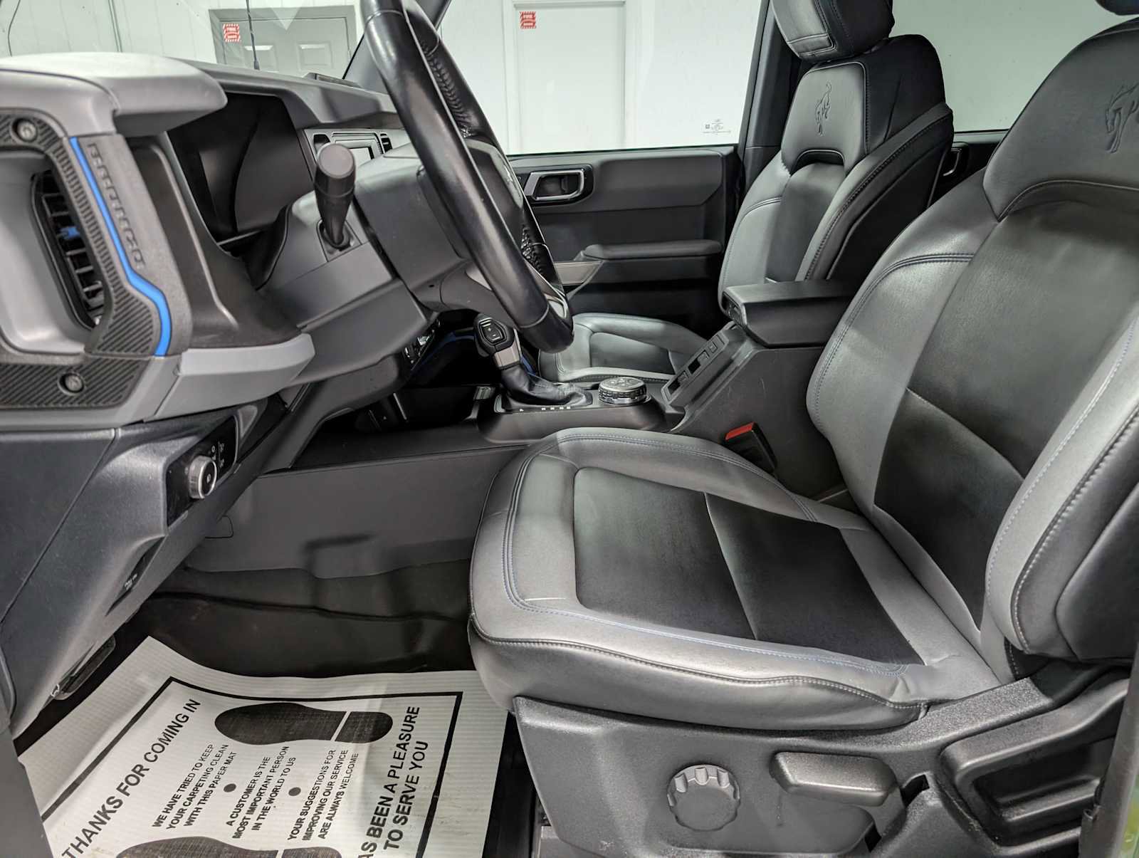 Certified 2023 Ford Bronco Black Diamond image 12