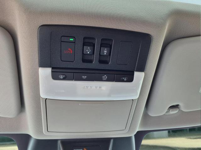 Used 2025 Nissan Rogue SL w/ Tech Package AWD/4WD image 24