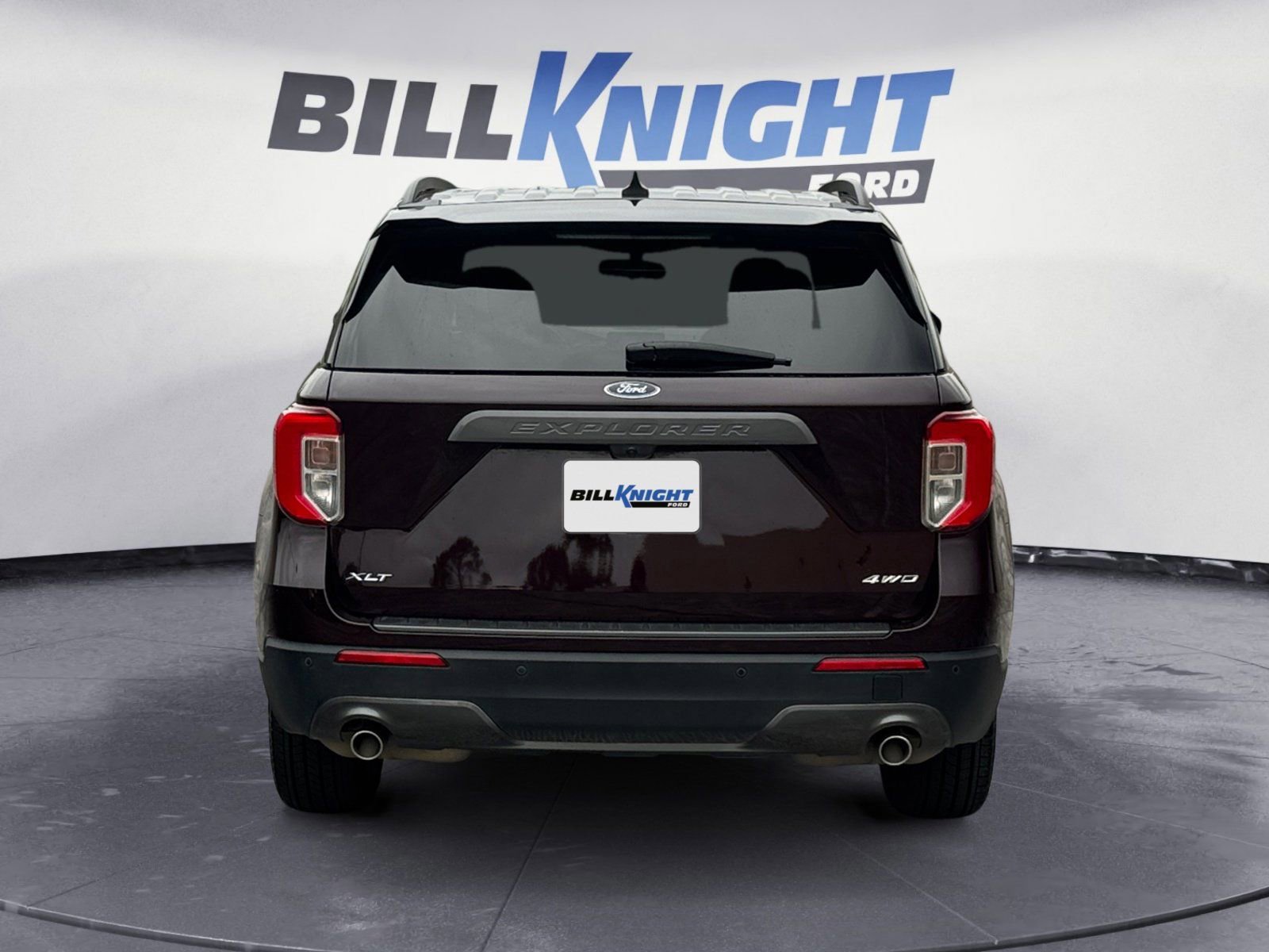 Certified 2023 Ford Explorer XLT w/ Equipment Group 202A image 4