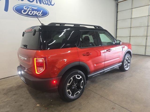 Certified 2024 Ford Bronco Sport Outer Banks w/ Tech Package AWD/4WD image 9
