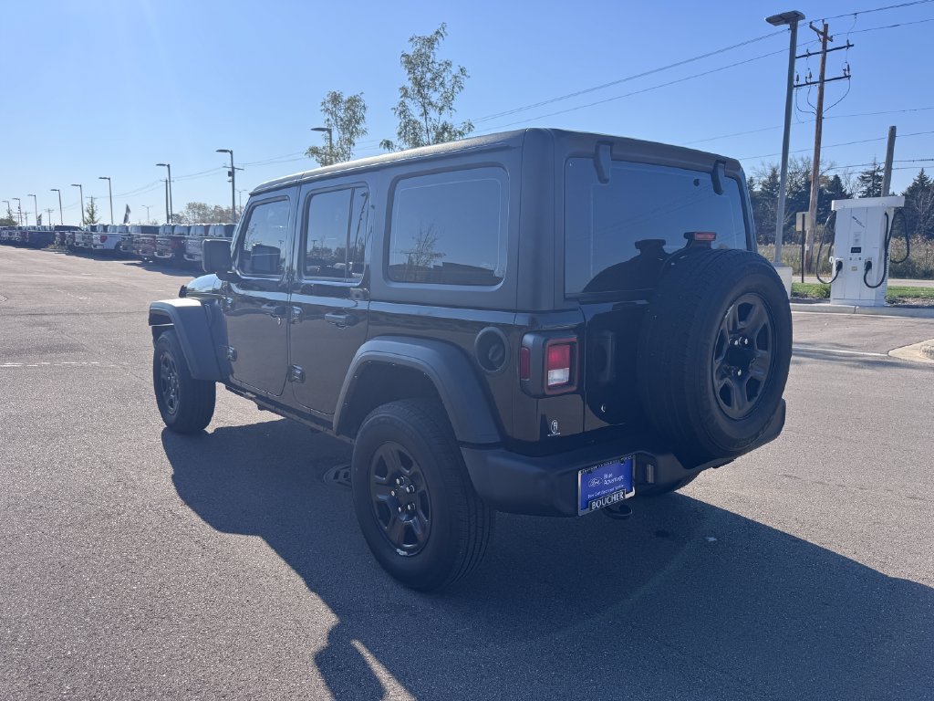 Used 2022 Jeep Wrangler Unlimited Sport AWD/4WD image 7