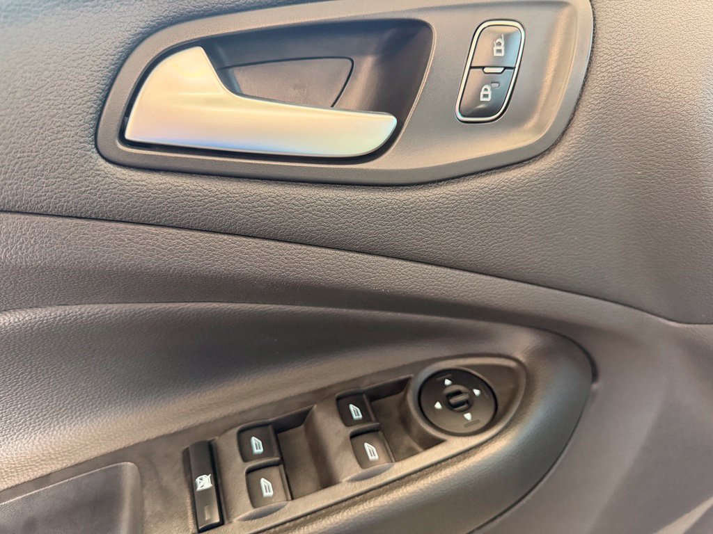 Certified 2018 Ford Escape SE AWD/4WD image 18