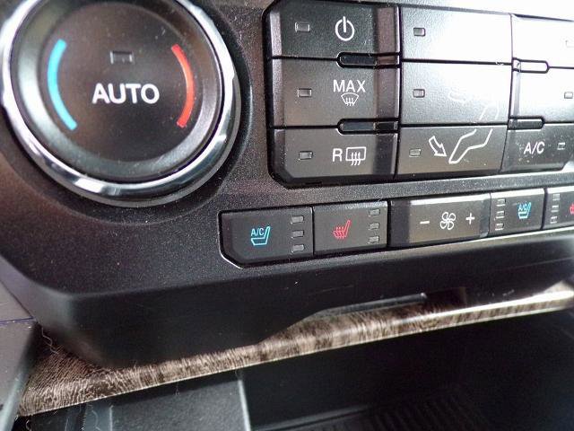 Certified 2019 Ford F250 Lariat w/ Lariat Value Package image 21