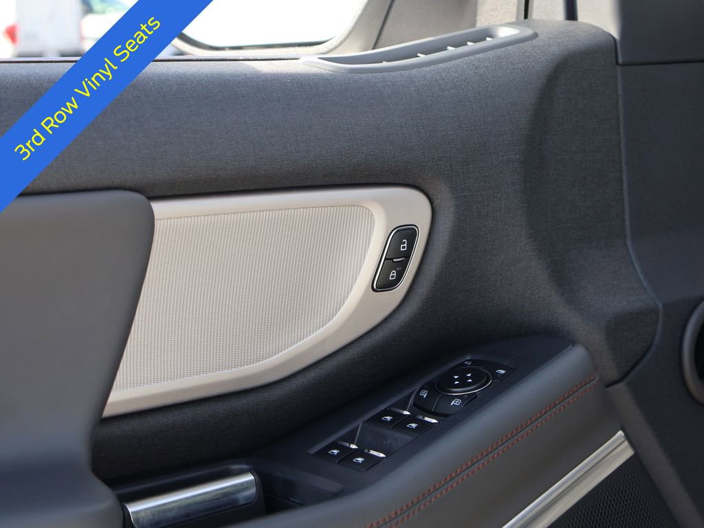 Certified 2025 Ford Expedition Active AWD/4WD image 23
