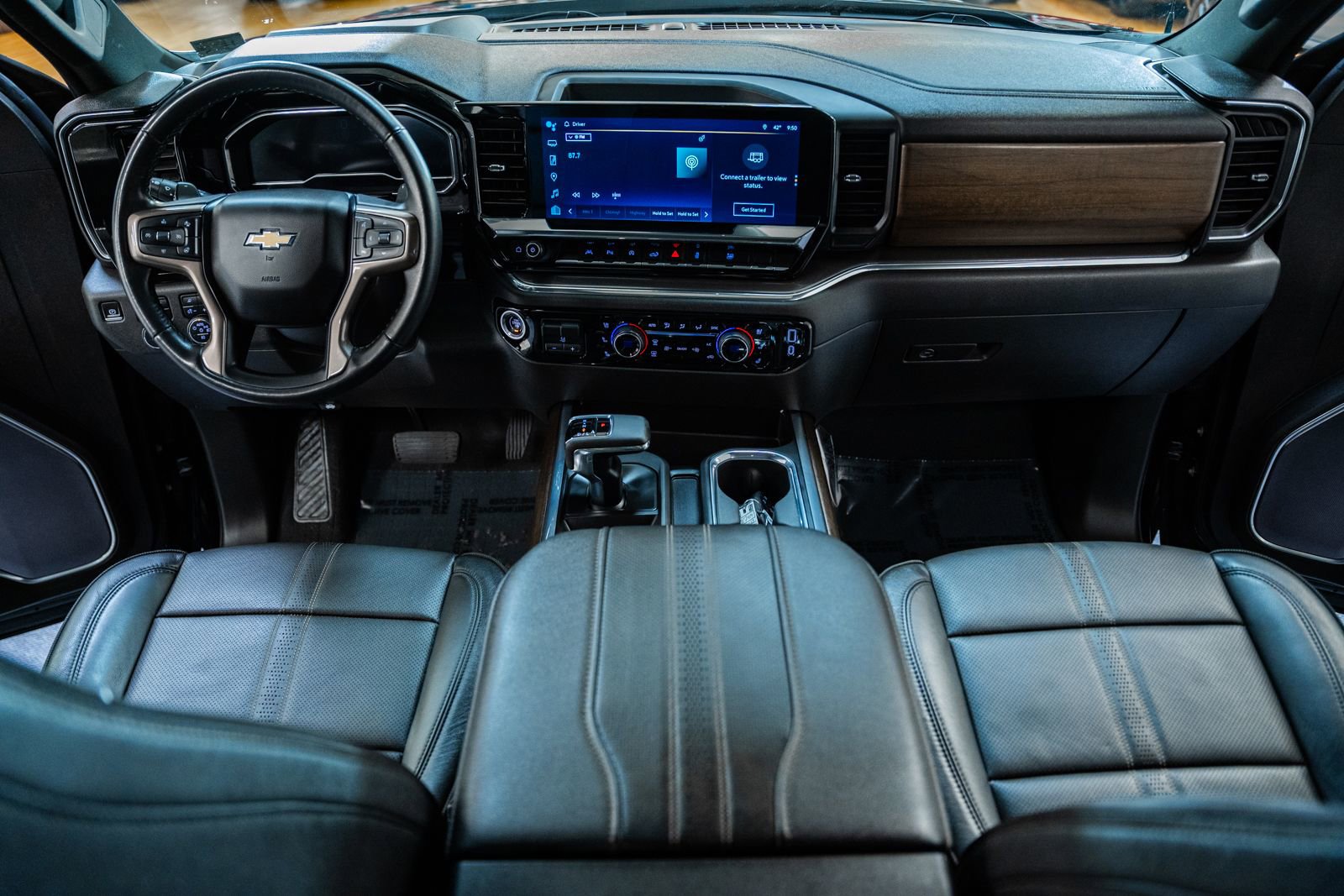 Used 2023 Chevrolet Silverado 1500 High Country w/ High Country Premium Package image 29