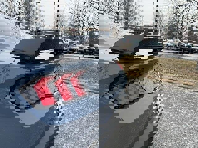 Certified 2025 Ford Mustang Coupe image 9