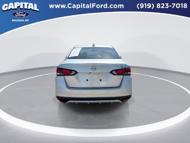Used 2025 Nissan Versa SV FWD image 7