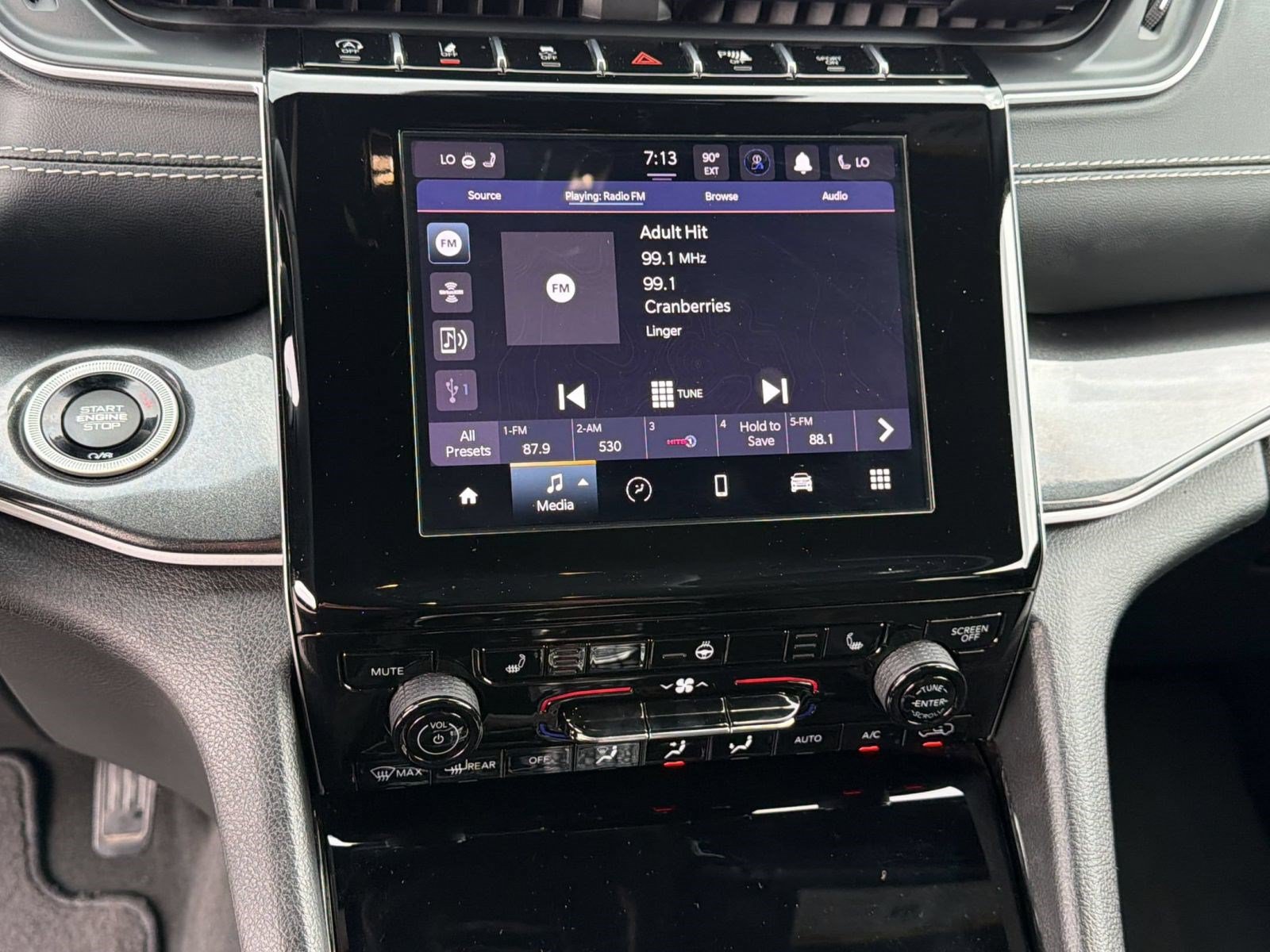 Used 2023 Jeep Grand Cherokee Altitude RWD image 19