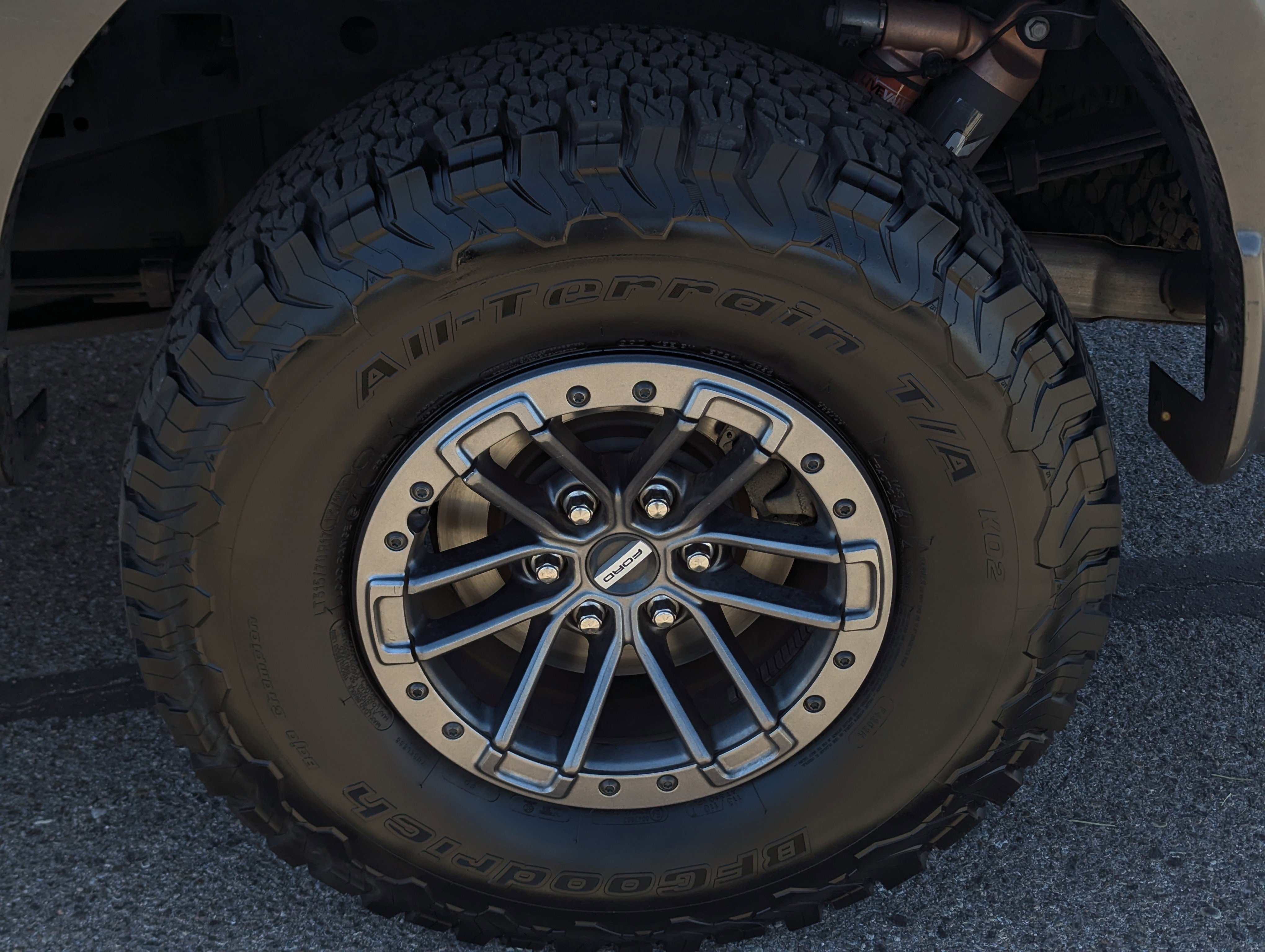 Certified 2020 Ford F150 Raptor w/ Equipment Group 802A Luxury image 7