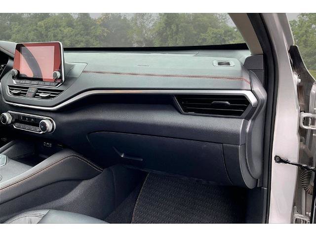 Used 2022 Nissan Altima 2.5 SR image 23