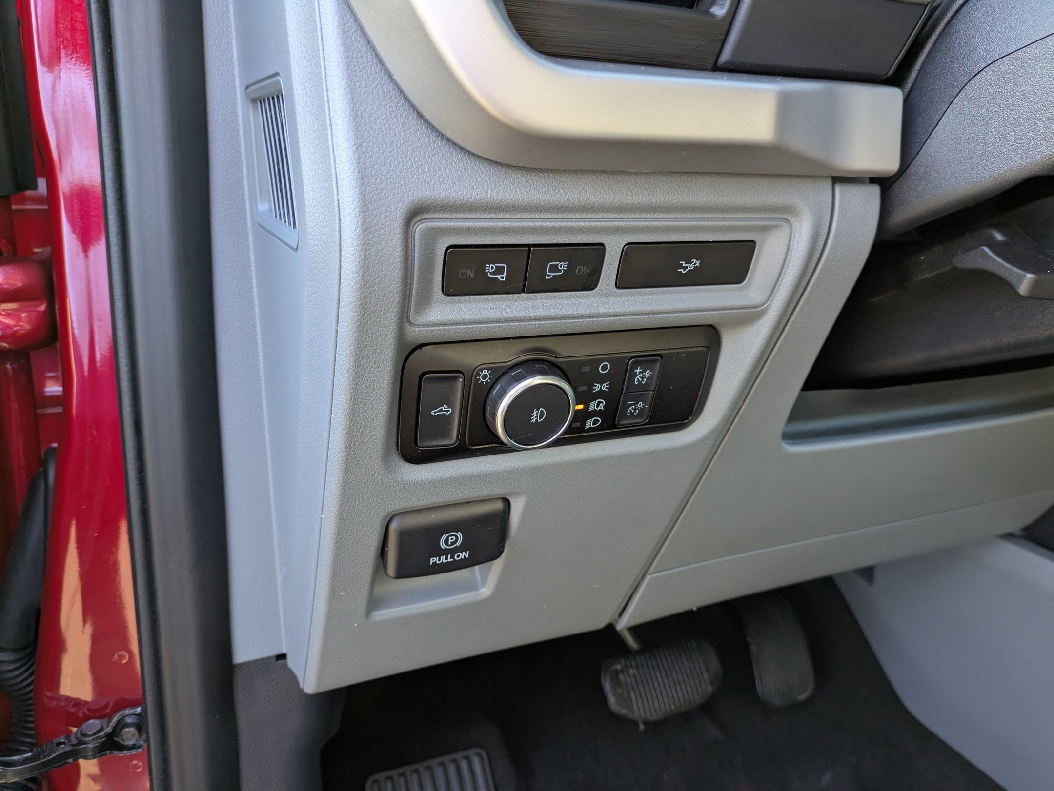 Certified 2022 Ford F150 XLT w/ Equipment Group 302A High image 18