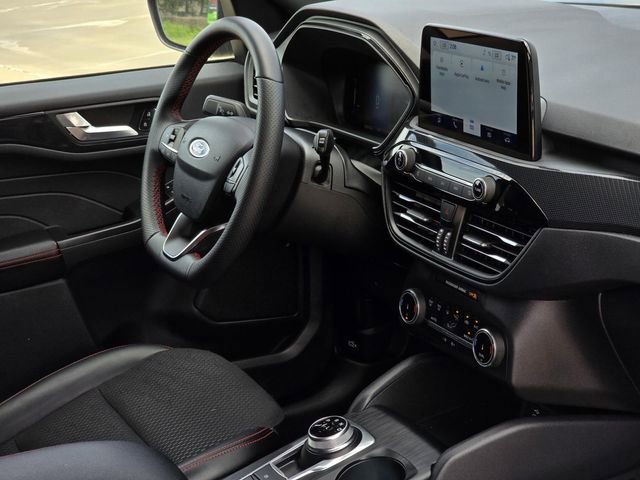 Certified 2025 Ford Escape ST-Line AWD/4WD image 35