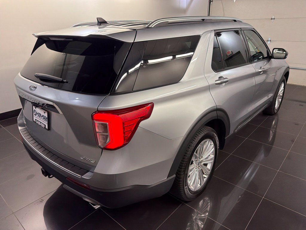 Certified 2023 Ford Explorer Limited w/ Equipment Group 301A AWD/4WD image 6