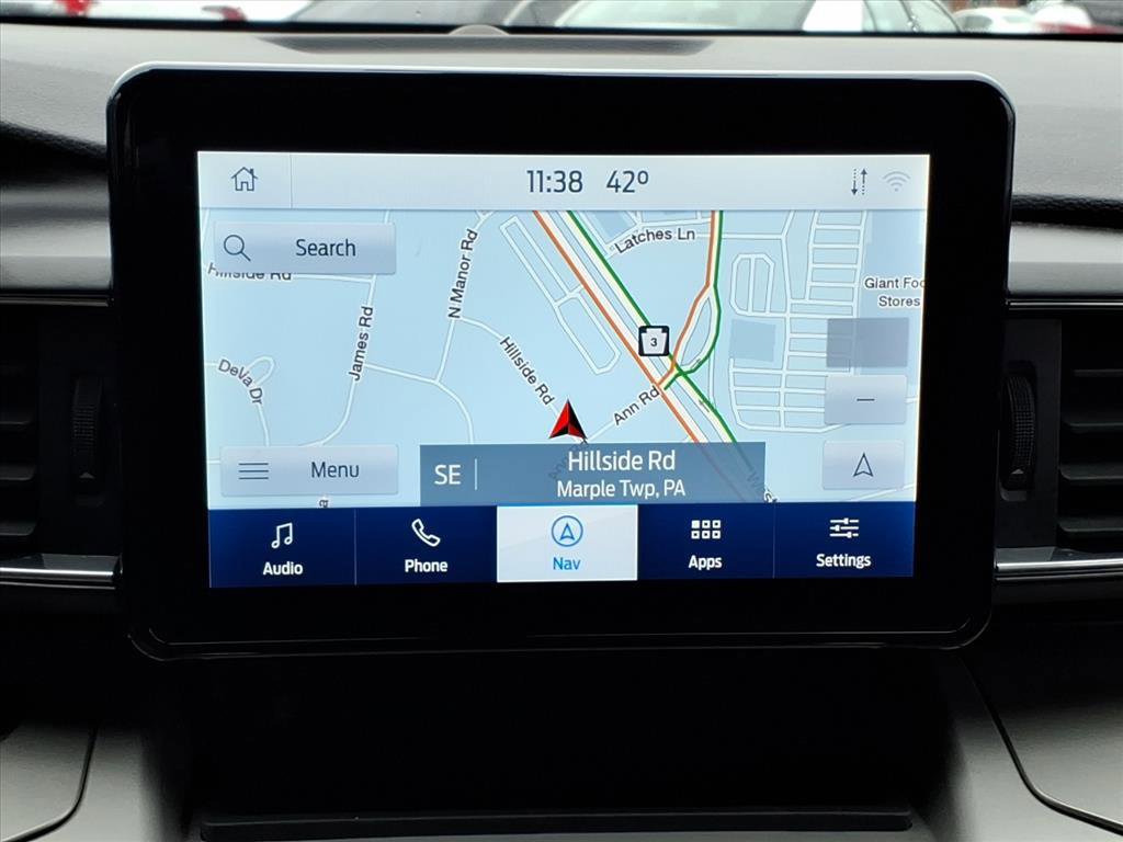 Certified 2022 Ford Explorer XLT w/ Equipment Group 202A image 31