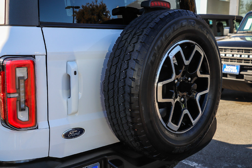 Certified 2025 Ford Bronco Outer Banks AWD/4WD image 14