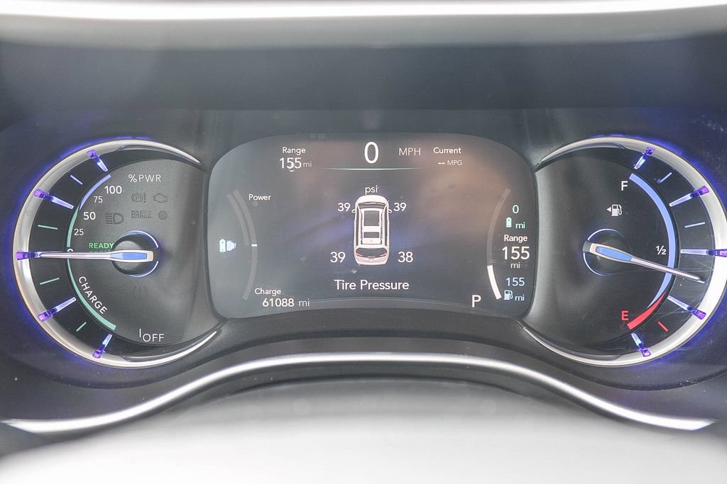 Used 2023 Chrysler Pacifica Touring-L FWD image 27