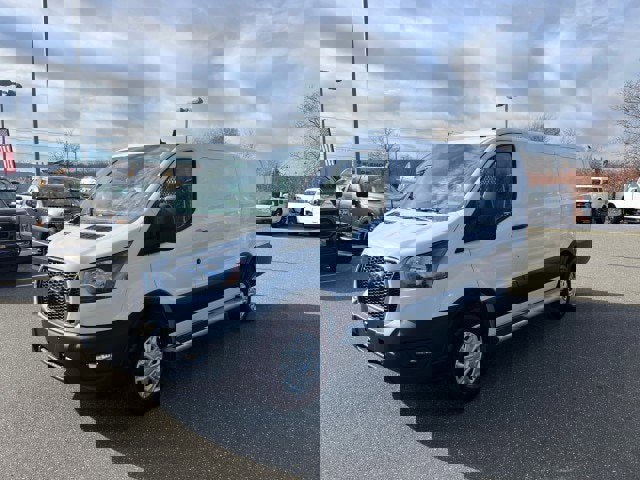 Certified 2024 Ford Transit 250 w/ Exterior Upgrade Package image 3