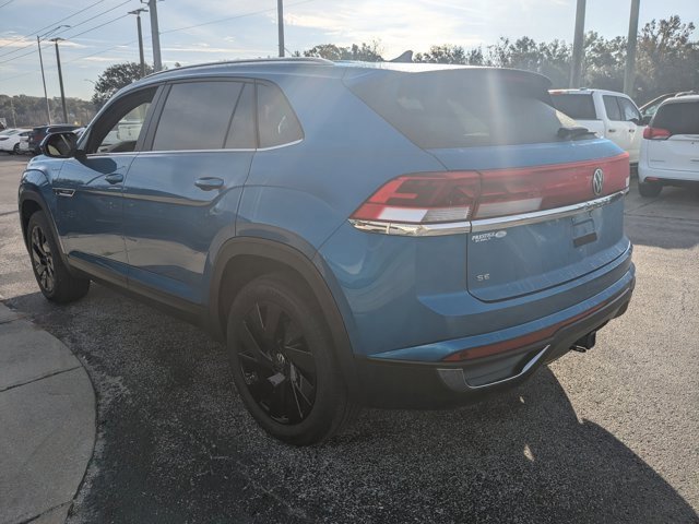 Used 2024 Volkswagen Atlas Cross Sport SE image 3