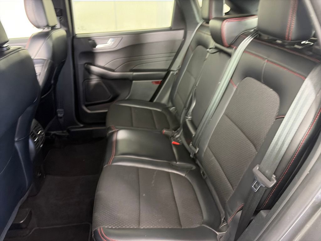 Certified 2025 Ford Escape ST-Line Select AWD/4WD image 13