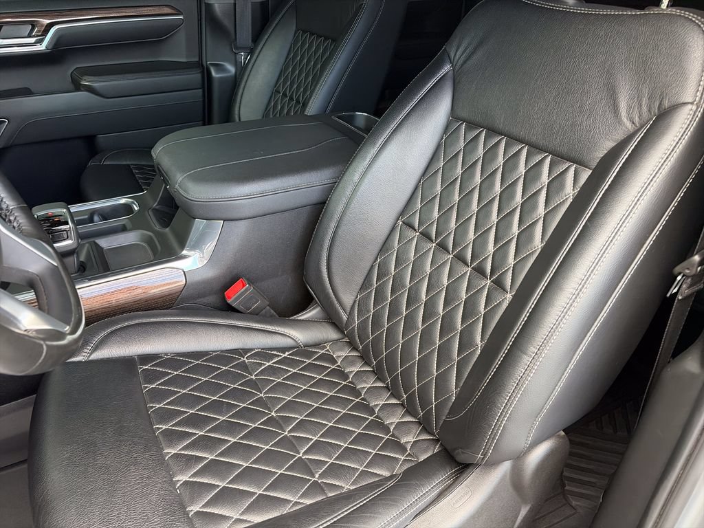 Used 2025 Chevrolet Silverado 1500 RST AWD/4WD image 12