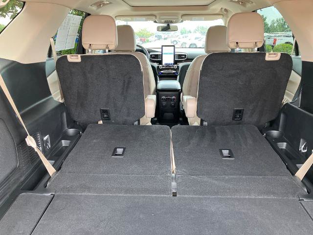 Certified 2024 Ford Explorer Limited w/ Limited Technology Package AWD/4WD image 16