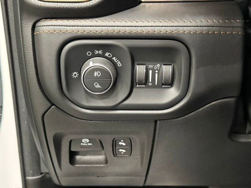 Used 2022 RAM 1500 Limited image 17