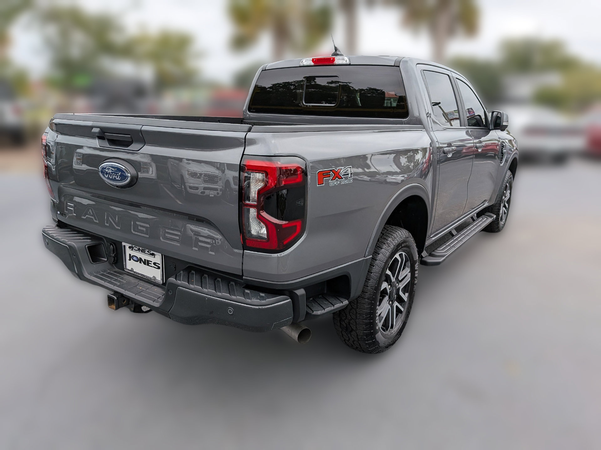 Certified 2025 Ford Ranger Lariat w/ FX4 Off-Road Package AWD/4WD image 4
