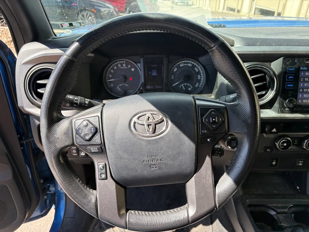 Used 2017 Toyota Tacoma TRD Off-Road w/ Tow Package RWD image 21