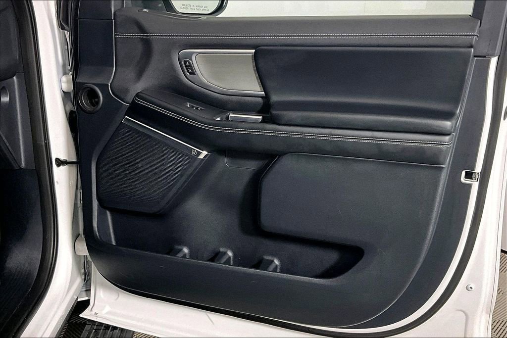 Certified 2025 Ford Expedition Platinum AWD/4WD image 19