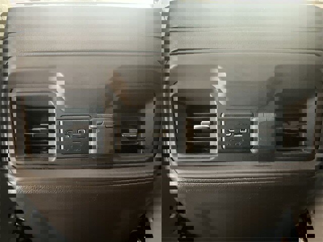 Used 2022 Chevrolet Silverado 3500 LT w/ Convenience Package image 19