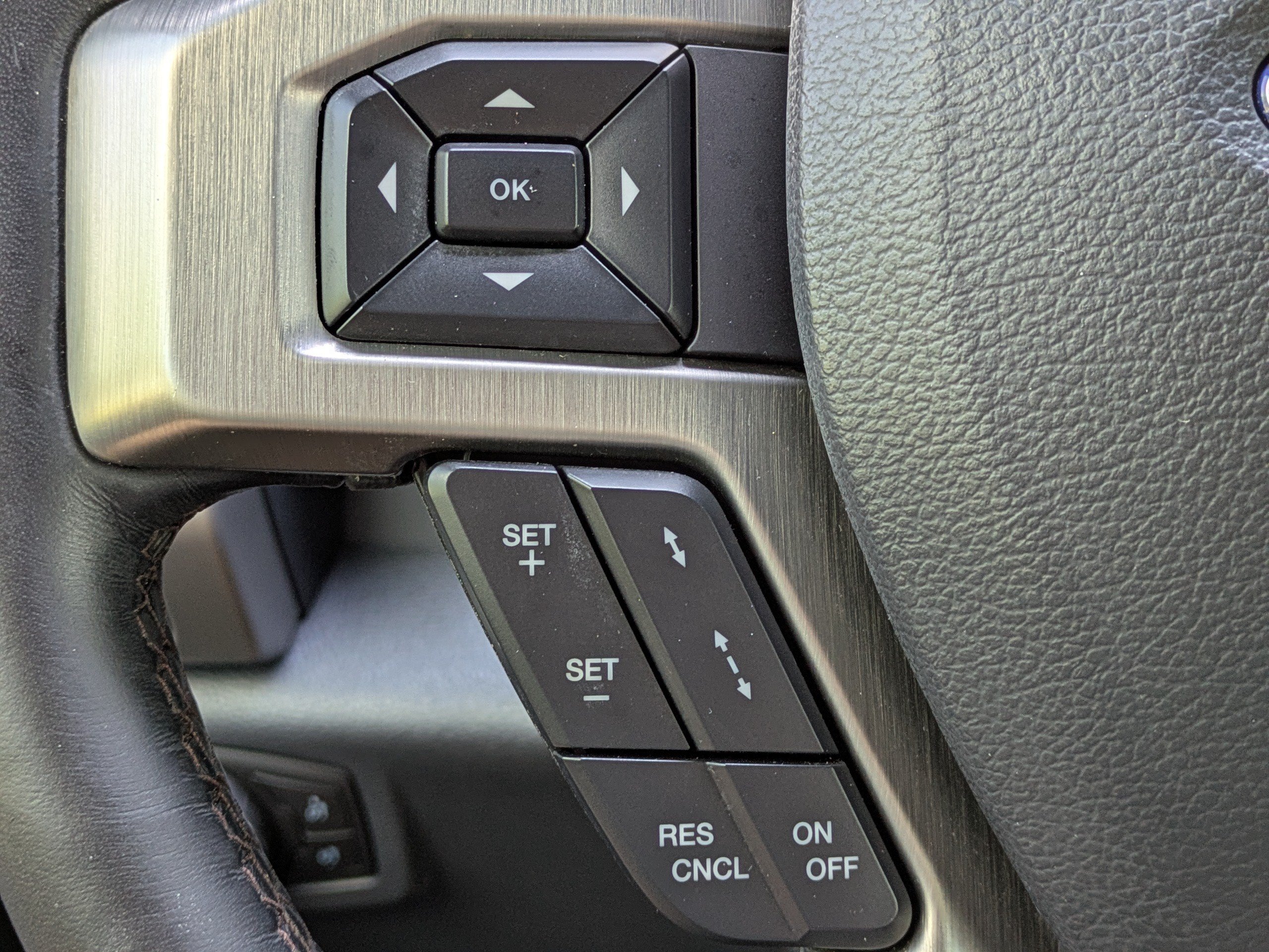Certified 2022 Ford F250 Platinum w/ Tremor Off-Road Package AWD/4WD image 27