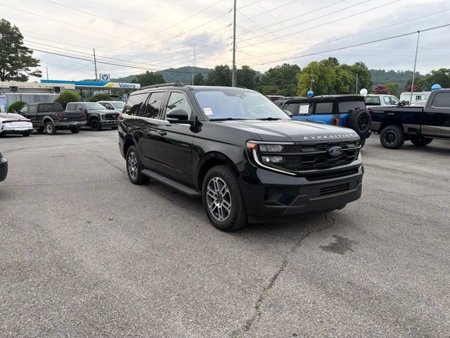 Certified 2025 Ford Expedition Active AWD/4WD image 2