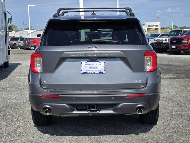 Certified 2022 Ford Explorer XLT w/ Equipment Group 202A AWD/4WD image 6