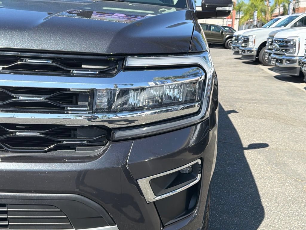 Certified 2023 Ford Expedition Limited AWD/4WD image 15
