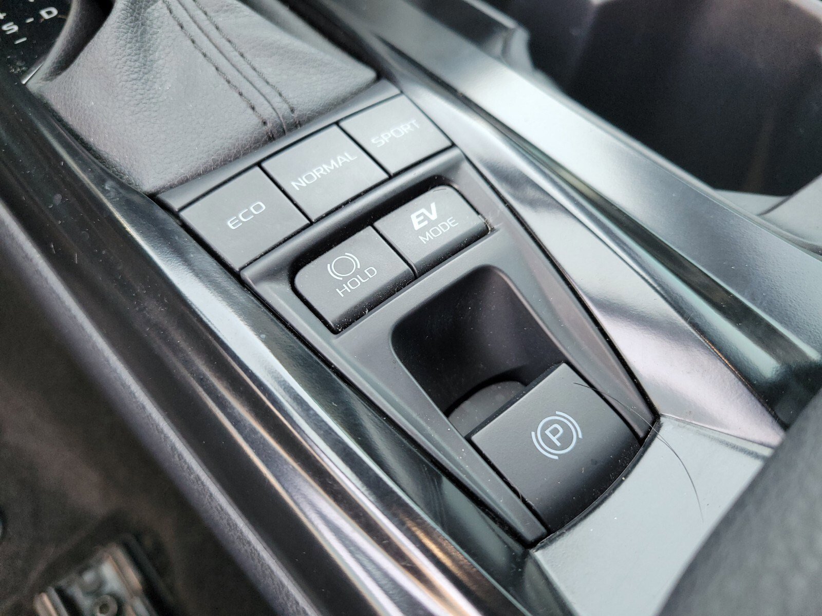 Used 2025 Toyota Camry SE image 26