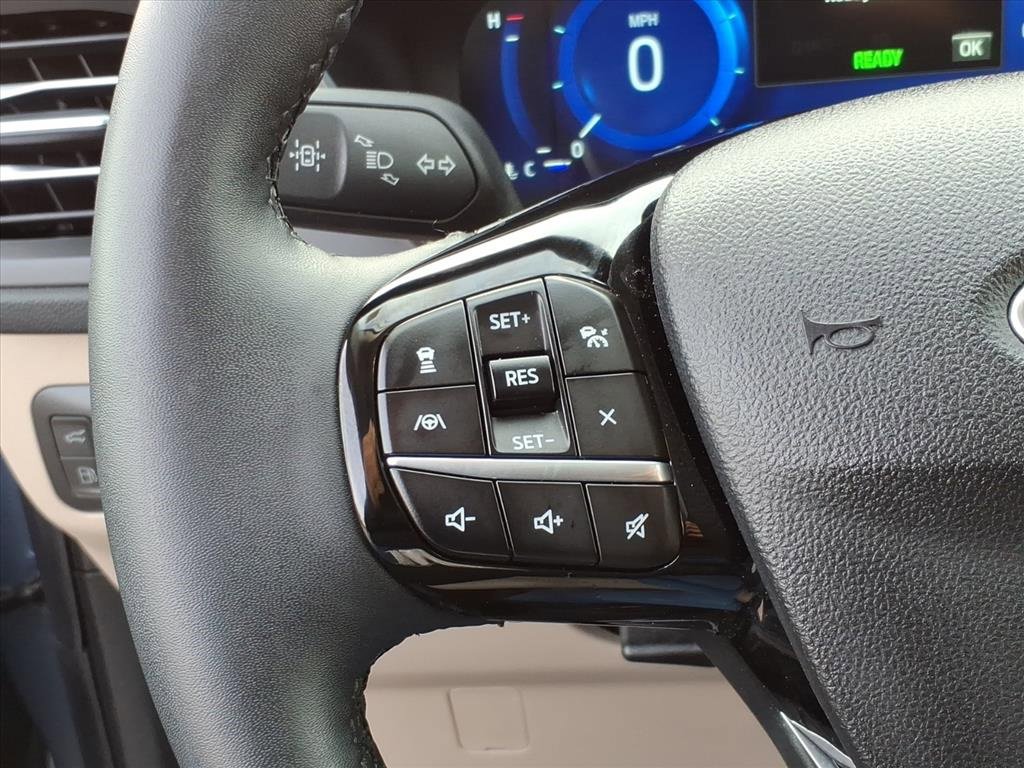 Certified 2022 Ford Escape SEL w/ Technology Package image 19