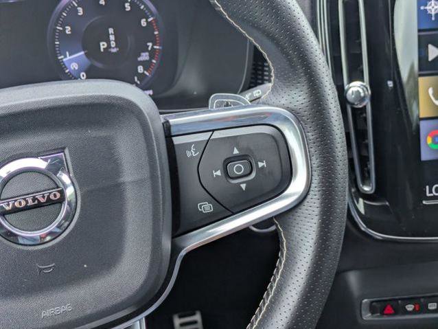 Used 2019 Volvo XC40 T5 R-Design AWD/4WD image 16
