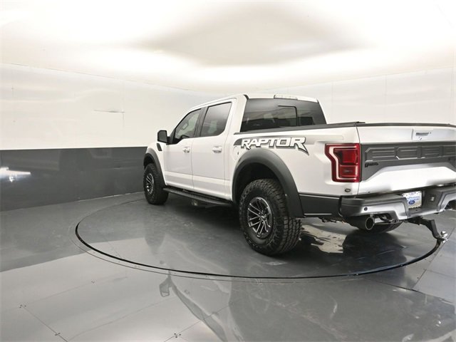 Certified 2018 Ford F150 Raptor w/ Equipment Group 802A Luxury image 5