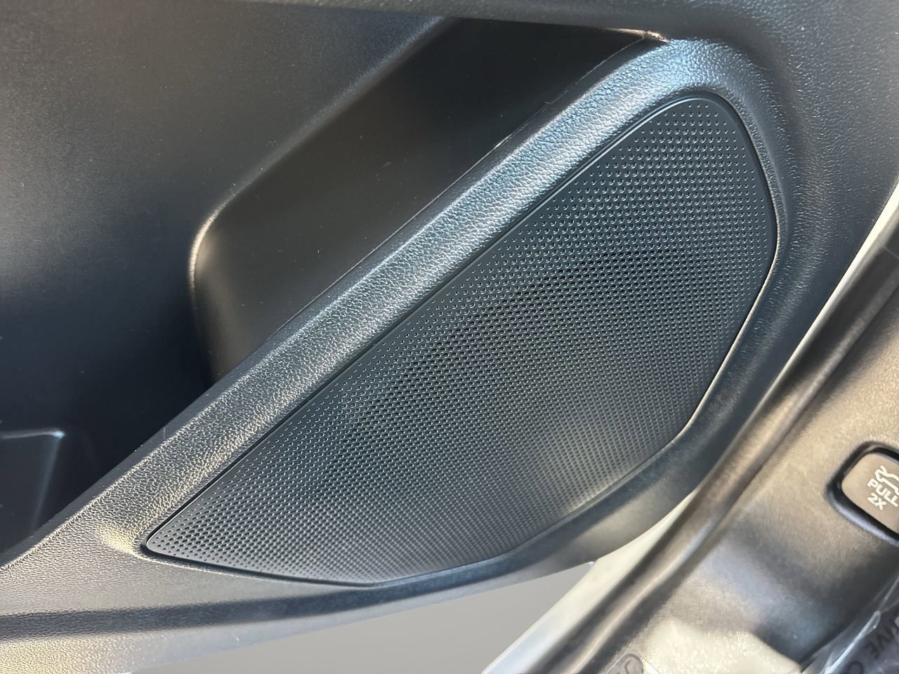 Certified 2023 Ford Explorer XLT w/ Equipment Group 202A image 25