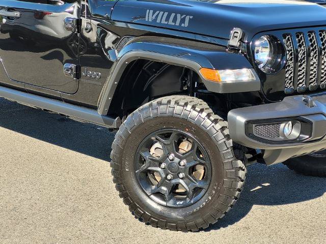 Used 2023 Jeep Gladiator Sport AWD/4WD image 9