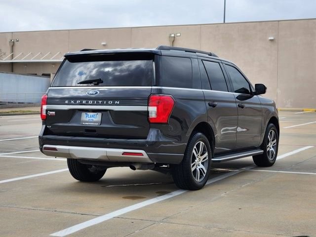 Certified 2022 Ford Expedition XLT image 3