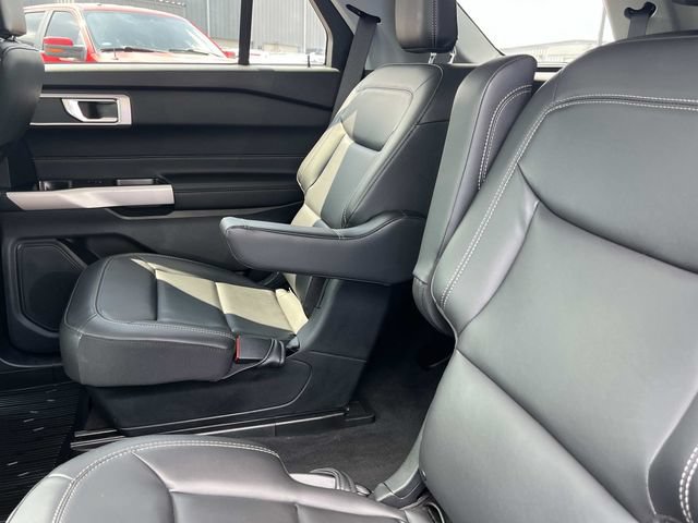 Certified 2023 Ford Explorer XLT w/ Equipment Group 202A AWD/4WD image 23
