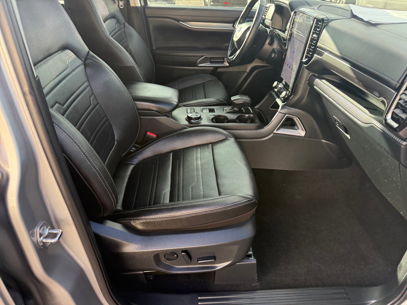 Certified 2024 Ford Ranger Lariat w/ FX4 Off-Road Package image 29